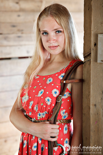 Senior Pictures Photographer in Metro Detroit Senior Pictures Photographer in Metro Detroit