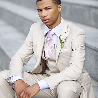 Detroit Senior Pictures - Detroit Photographer