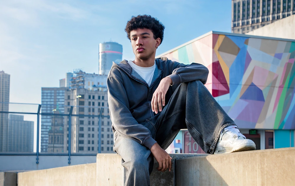 Sterling Height senior pictures on a Detroit rooftop