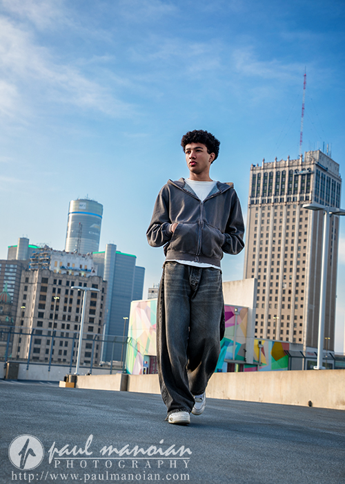 Rooftop senior pictures in Detroit