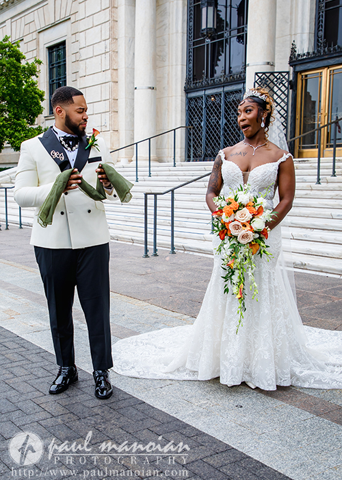 First Look Wedding Photos at the Detroit Institute of Arts