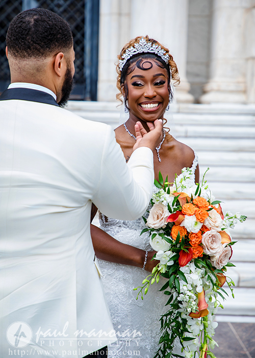 First Look Wedding Photos at the Detroit Institute of Arts
