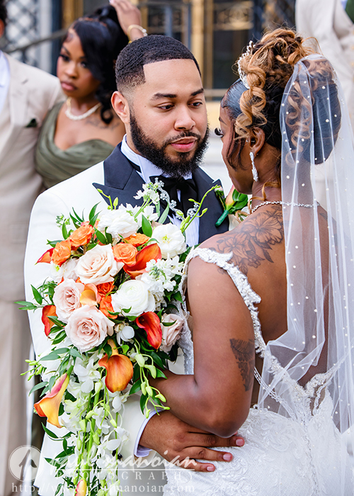 First Look Wedding Photos at the Detroit Institute of Arts