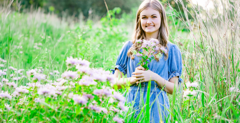 South Lyon Senior Pictures Photographer