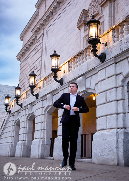 Swartz Creek senior pictures at the Detroit Institute of Arts during the early morning blue hour