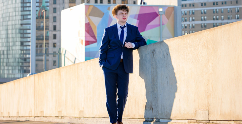 Macomb Senior Pictures in Detroit