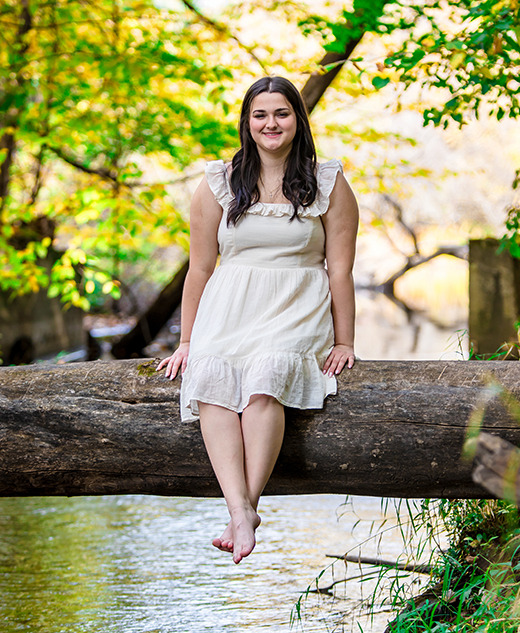 Macomb Senior Pictures at Stony Creek
