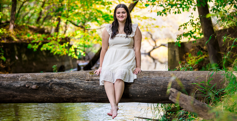 Macomb Senior Pictures at Stony Creek