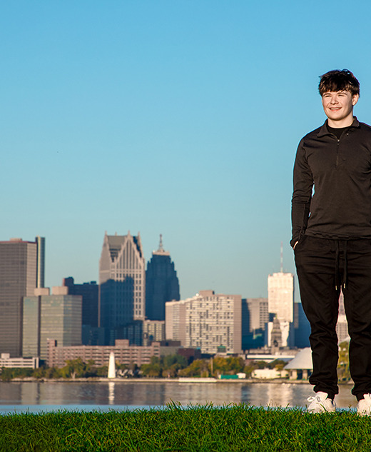 Novi Senior Pictures in Detroit